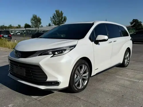 Toyota Sienna, 2023