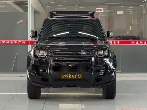 Land Rover Defender, 2026