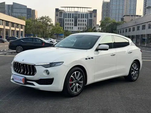 Maserati Levante, 2022