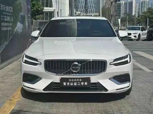 Volvo S60, 2025