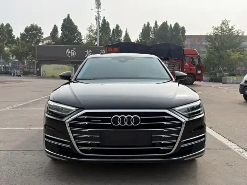 Audi A8, 2022