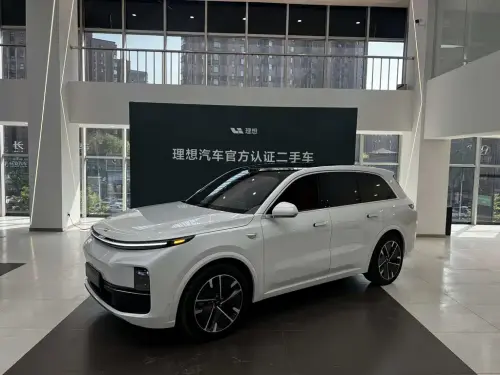 Li Auto L8, 2025