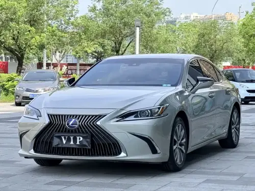 Lexus ES, 2020