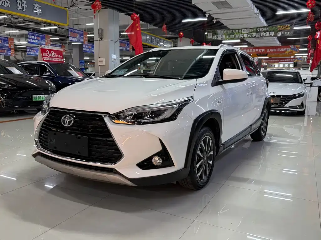 Toyota Yaris L, 2022