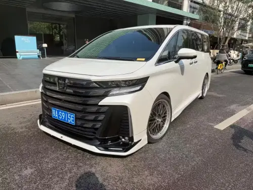 Toyota Vellfire, 2024