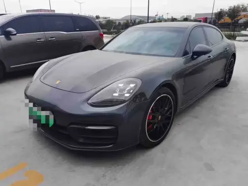 Porsche Panamera, 2022
