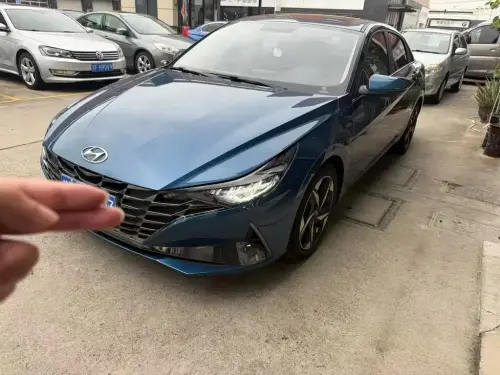 Hyundai Elantra, 2023