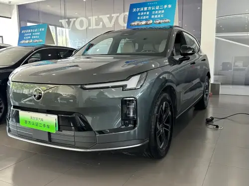 Volvo XC70, 2025