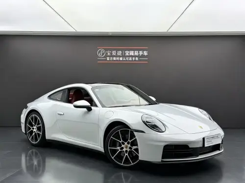 Porsche 911, 2025