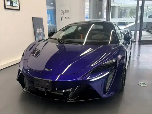 McLaren Artura, 2025