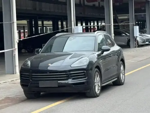 Porsche Cayenne, 2022