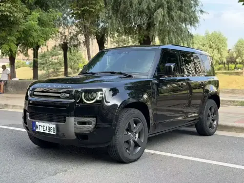 Land Rover Defender, 2024