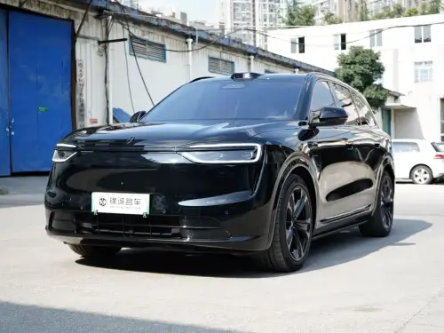 AITO M7, 2025