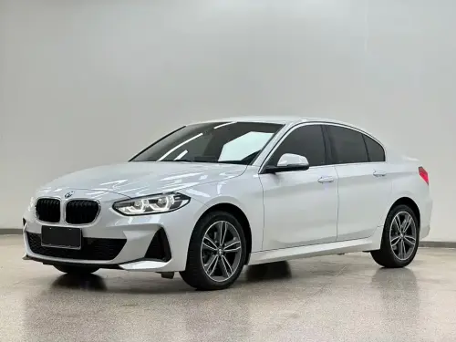 BMW 1-Series, 2022