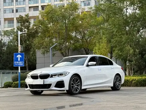 BMW 3-Series, 2021