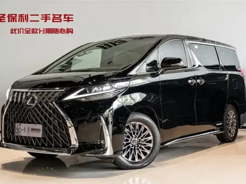 Lexus LM, 2022