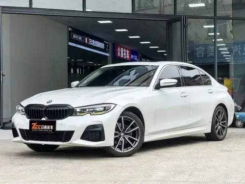 BMW 3-Series, 2022