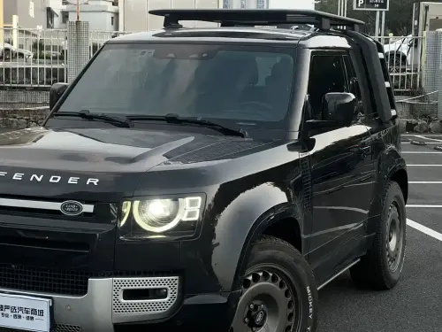 Land Rover Defender, 2021