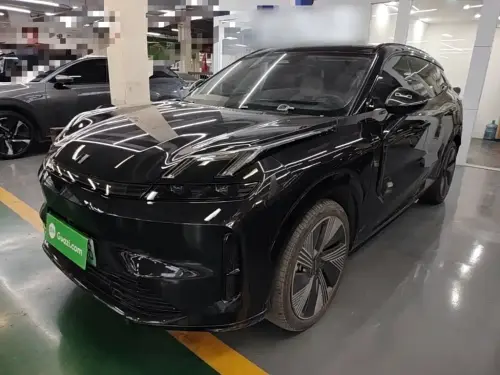 Lynk & Co 08, 2024
