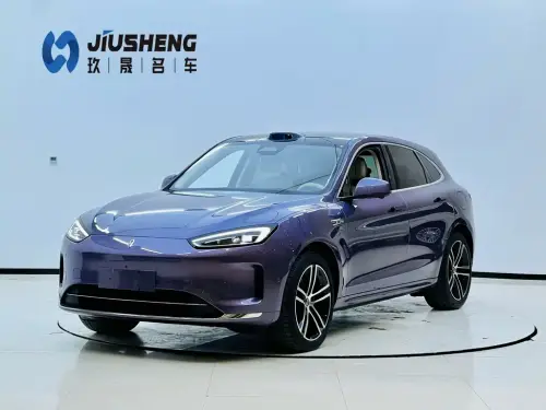 AITO M5, 2025