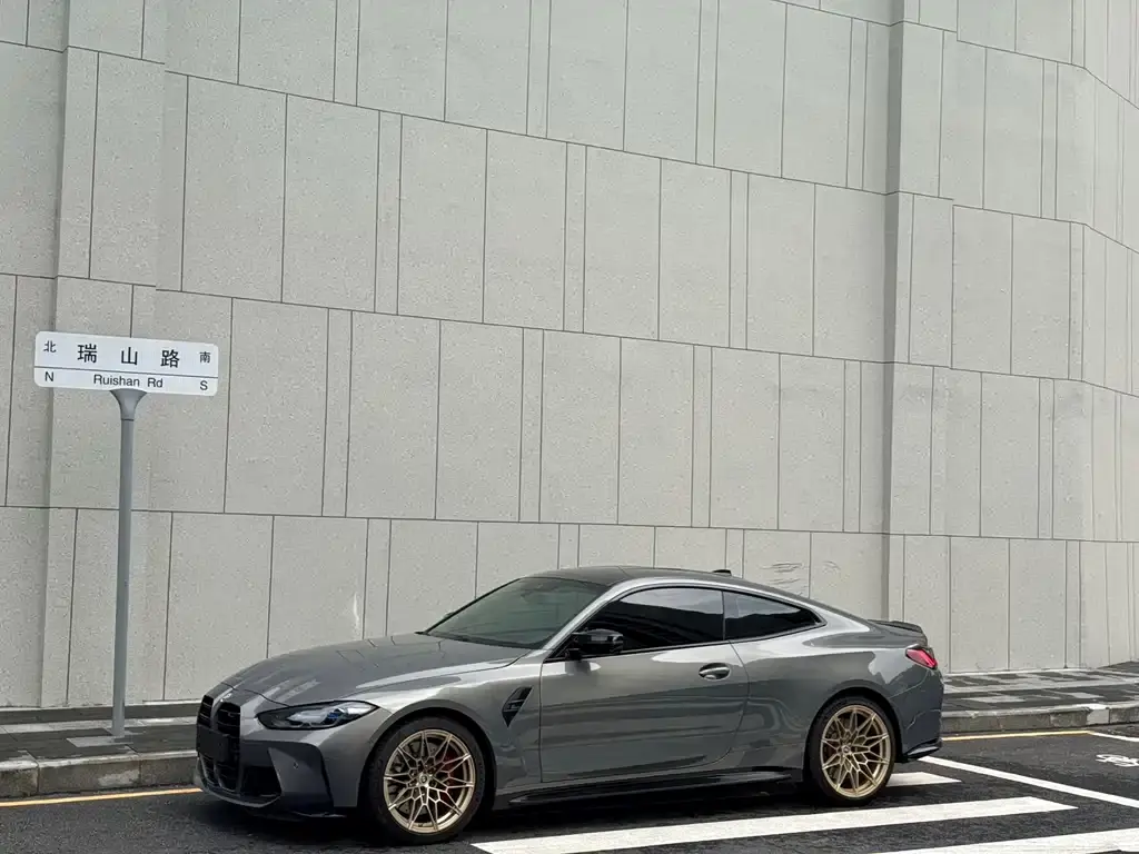 BMW 宝马M4, 2023