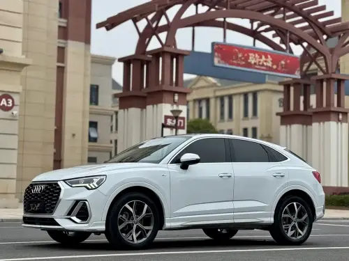Audi Q3 Sportback, 2021