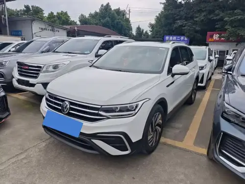 Volkswagen Tiguan, 2022