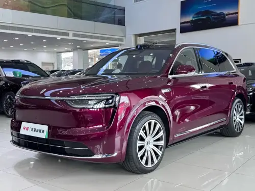 AITO M7, 2025