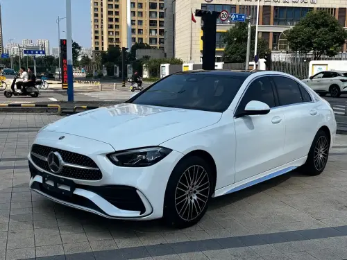 Mercedes-Benz C-Class, 2025