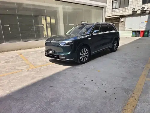 AITO M8, 2025