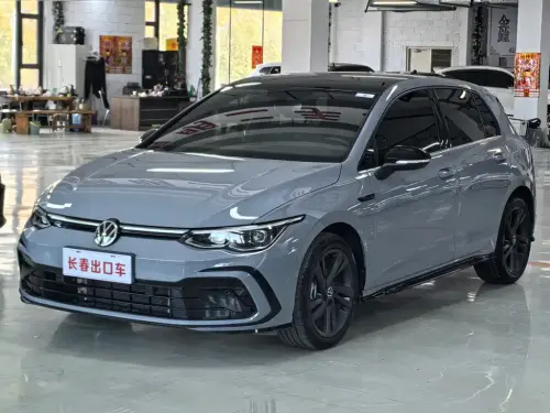 Volkswagen Golf, 2023