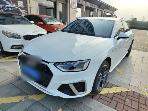 Audi A4, 2022