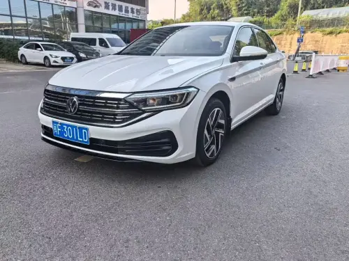 Volkswagen Sagitar, 2023