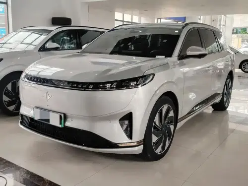 Dongfeng eπ008, 2025
