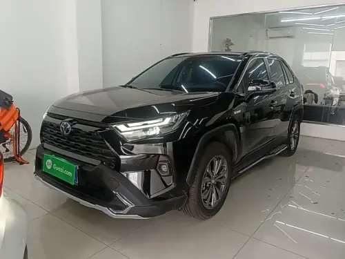 Toyota RAV4, 2024