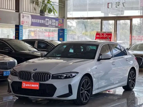 BMW 3-Series, 2023
