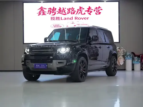 Land Rover Defender, 2023