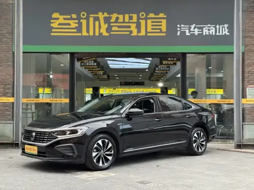 Volkswagen Passat, 2025