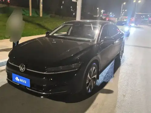Volkswagen Magotan, 2025