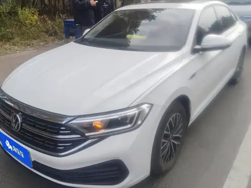 Volkswagen Sagitar, 2025
