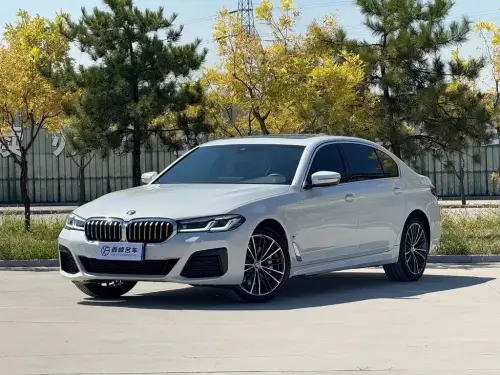 BMW 5-Series, 2023