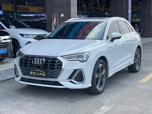 Audi Q3, 2022
