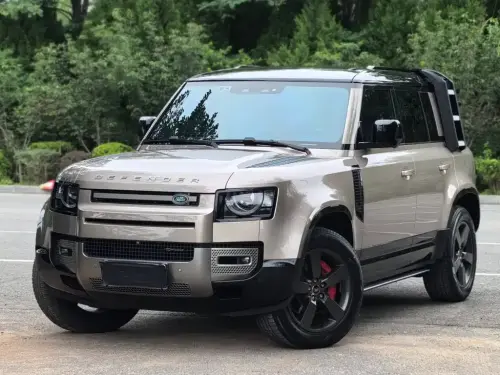 Land Rover Defender, 2022
