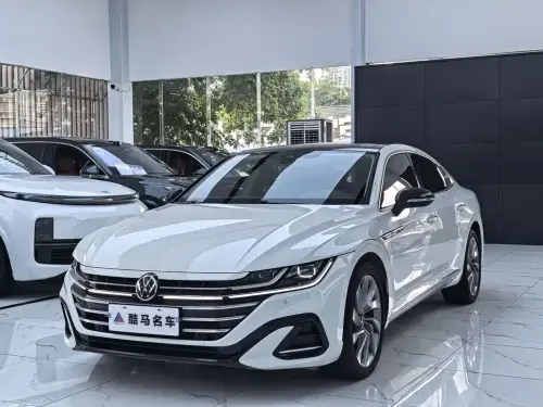 Volkswagen CC, 2023