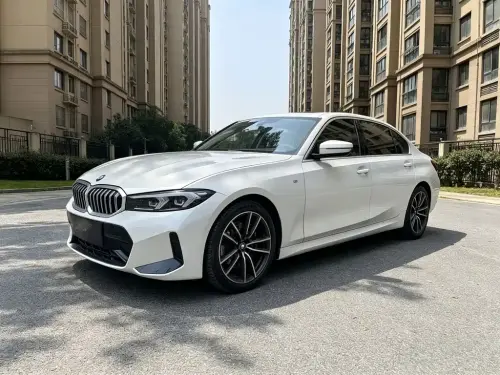 BMW 3-Series, 2023