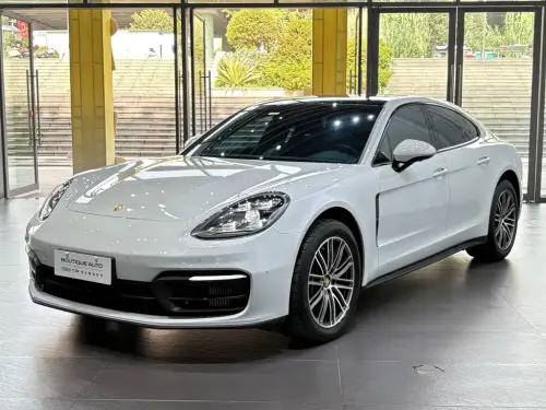 Porsche Panamera, 2022
