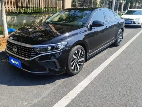 Volkswagen Passat, 2024