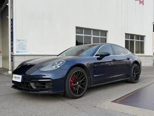 Porsche Panamera, 2022