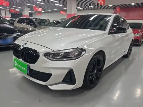 BMW 1-Series, 2022