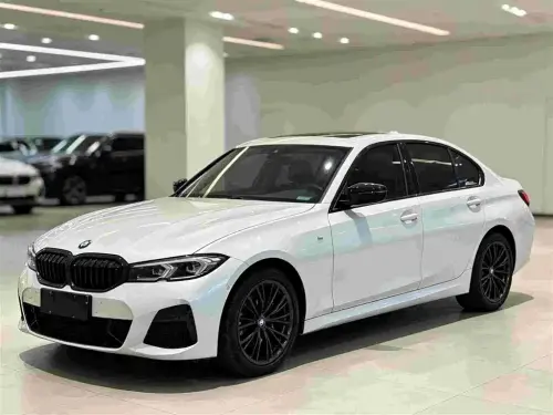 BMW 3-Series, 2023